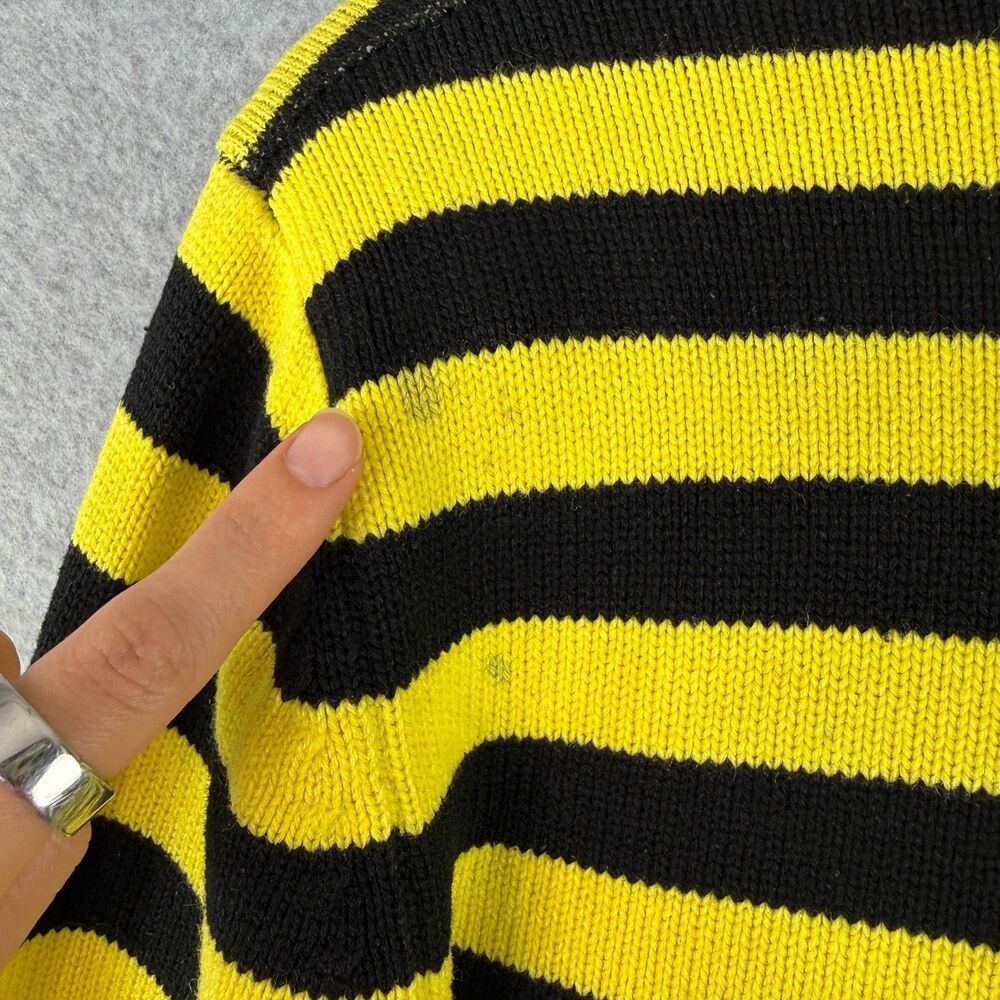 'Peanuts' Snoopy Graphic Yellow/Black Knit Pull Over Sweater Retro Slouchy Sz M - Picture 8 of 9